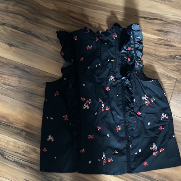 Who What Wear Ruffle Tank - Picture 3 of 3